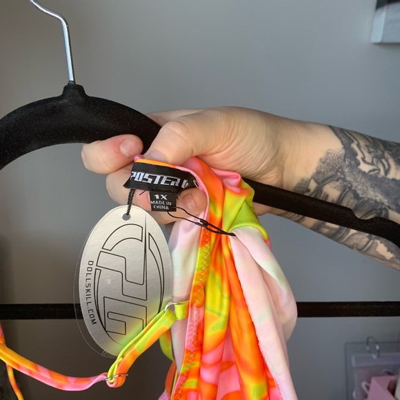 Plus Future Funk Tank Top DOLLSKILL BNWT 1X - Picture 5 of 9